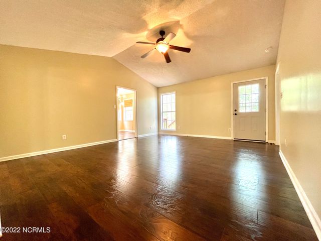 160 Old Hunt Road, Pinehurst, NC 28374