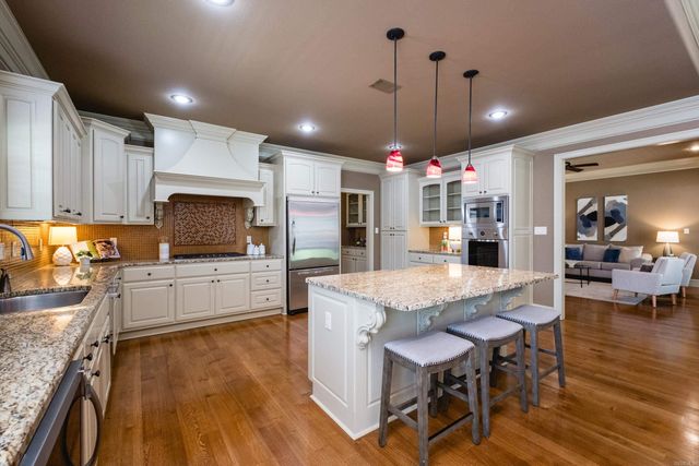 641 Epernay Place, Little Rock, AR 72223
