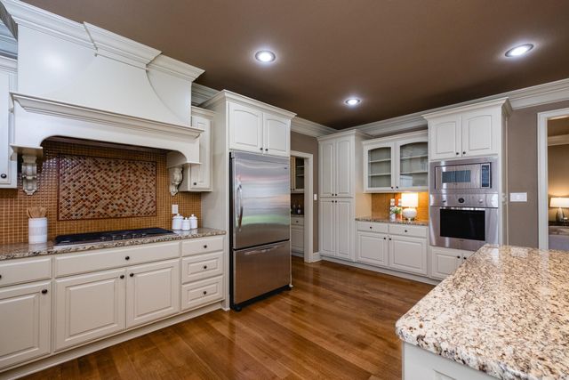 641 Epernay Place, Little Rock, AR 72223