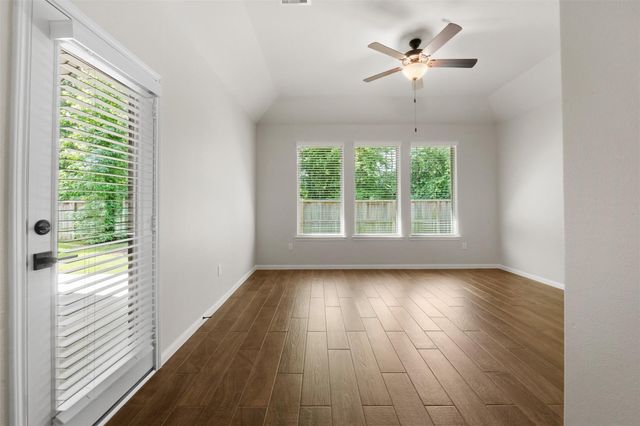 8022 Mckittrick Ridge Drive, Porter, TX 77365