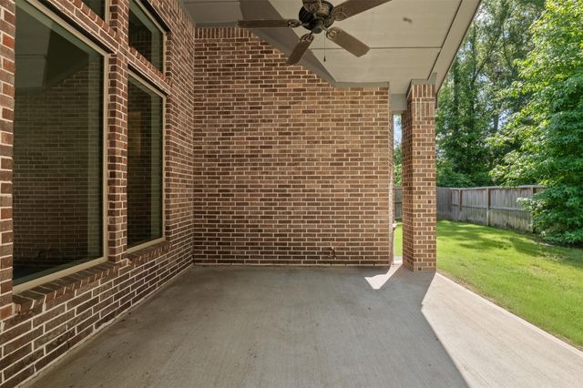 8022 Mckittrick Ridge Drive, Porter, TX 77365