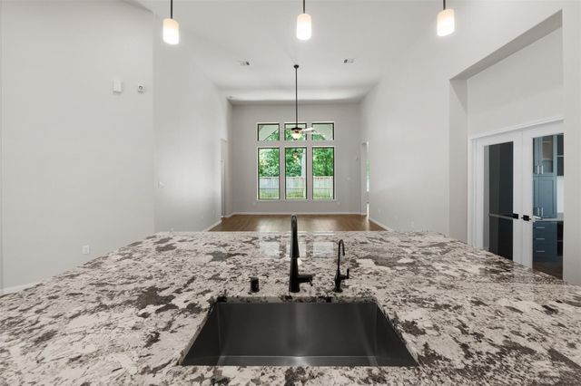 8022 Mckittrick Ridge Drive, Porter, TX 77365