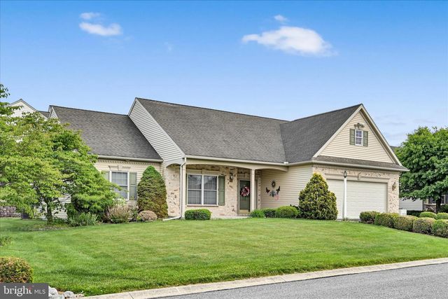 850 WATER EDGE CT L-0049, Lebanon, PA 17046