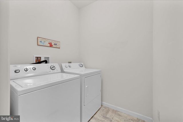 850 WATER EDGE CT L-0049, Lebanon, PA 17046