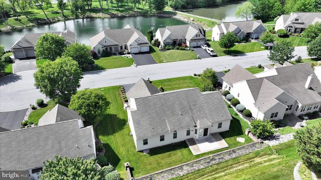 850 WATER EDGE CT L-0049, Lebanon, PA 17046