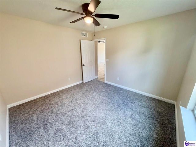 336 Breckinridge Circle, Vine Grove, KY 40175