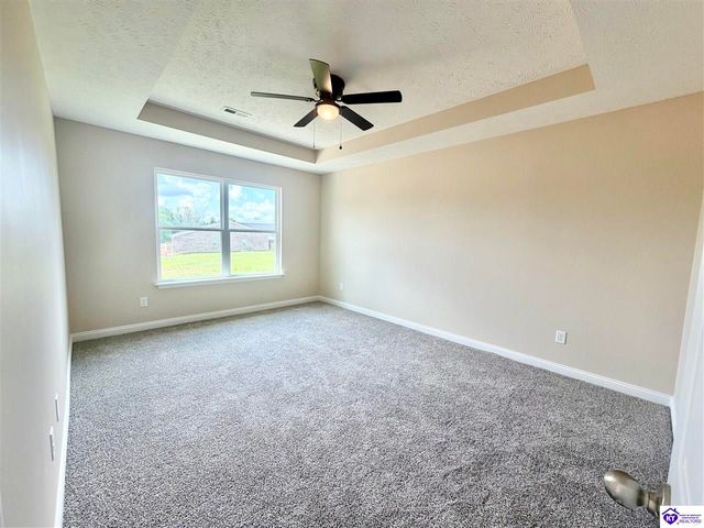 336 Breckinridge Circle, Vine Grove, KY 40175