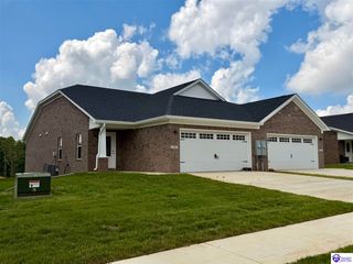 336 Breckinridge Circle, Vine Grove, KY 40175