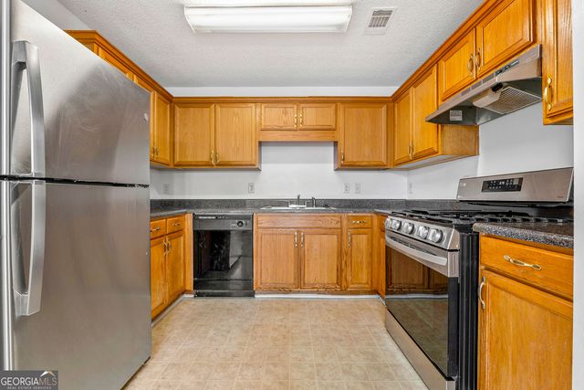 5709 Rockaway Drive, Union City, GA 30291