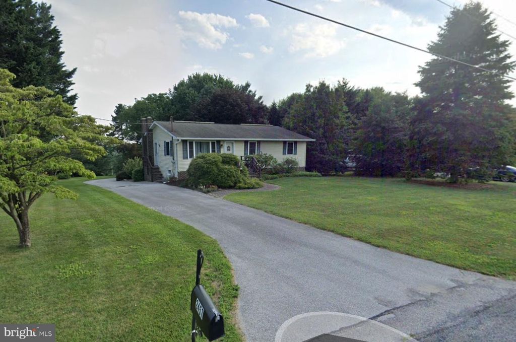 2457 RIDGE RD, Glenville, PA 17329
