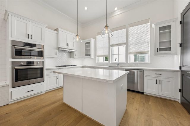 2314 Hutchins Street, Houston, TX 77004