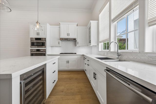 2314 Hutchins Street, Houston, TX 77004