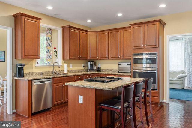 76 LANDMARK DR, Stafford, VA 22554