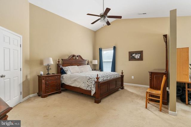 76 LANDMARK DR, Stafford, VA 22554