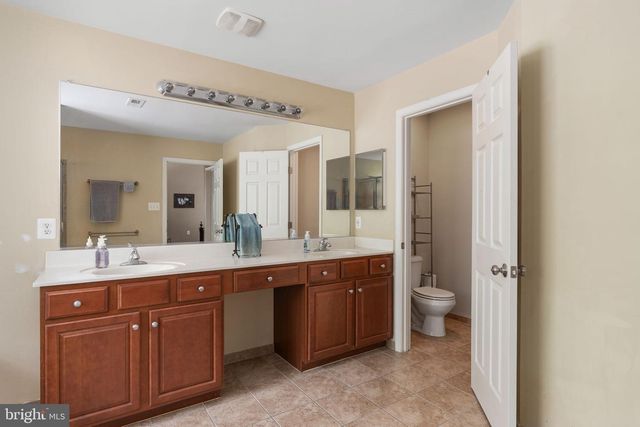 76 LANDMARK DR, Stafford, VA 22554