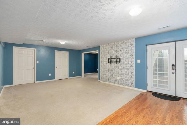 76 LANDMARK DR, Stafford, VA 22554