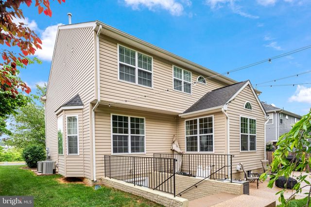 76 LANDMARK DR, Stafford, VA 22554