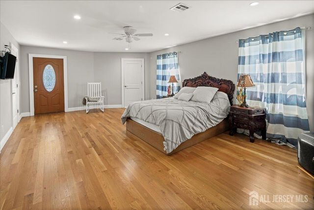 16 Emmett Avenue, Hopelawn, NJ 08861