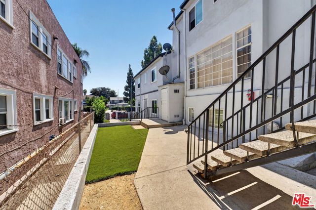 1311 W Martin Luther King Jr Boulevard, Los Angeles, CA 90037