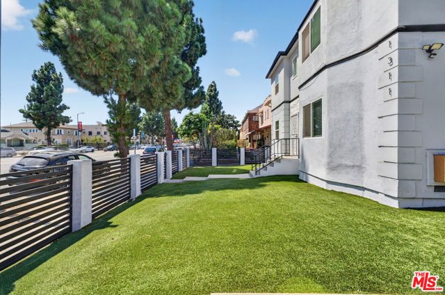 1311 W Martin Luther King Jr Boulevard, Los Angeles, CA 90037
