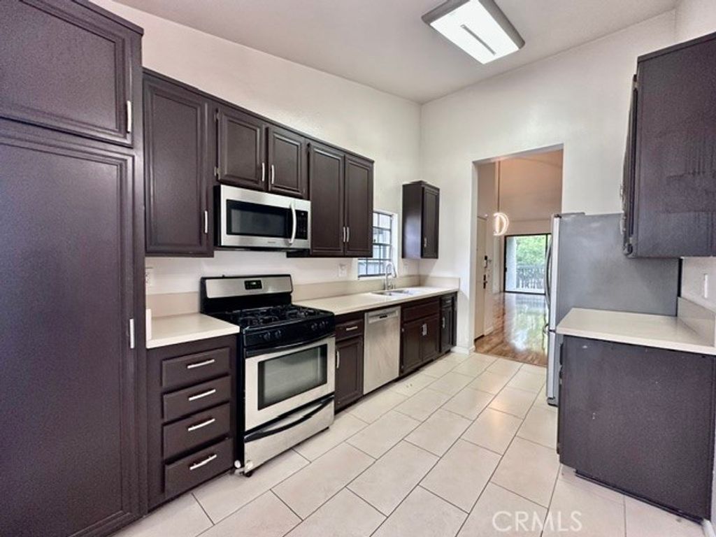 2542 W Macarthur, Santa Ana, CA 92704 — photo 4