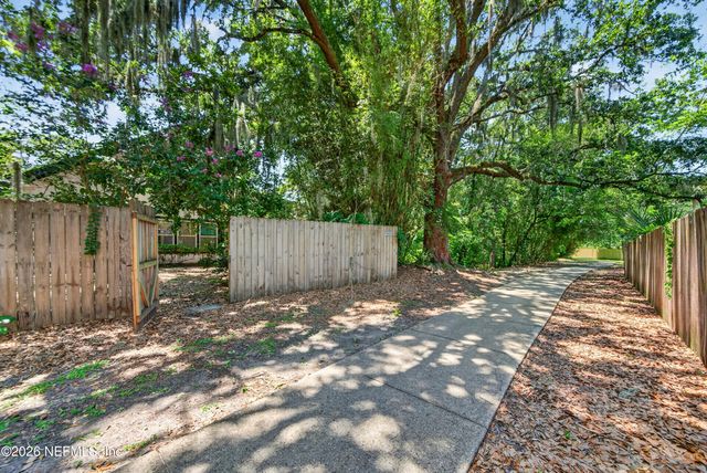 12953 DEEP LAGOON Place E, Jacksonville, FL 32246