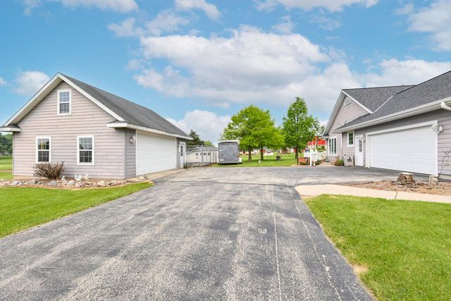 5126 Plateau COURT, Waterford, WI 53185