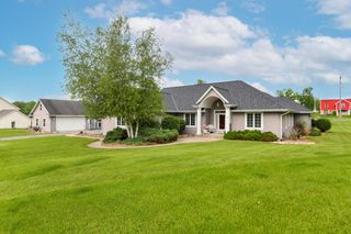 5126 Plateau COURT, Waterford, WI 53185