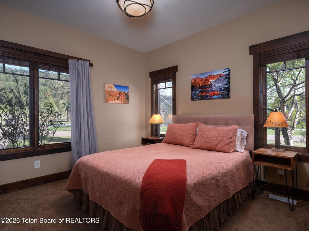 6452 TRUMPET SWAN Circle, Victor, ID 83455 photo 18