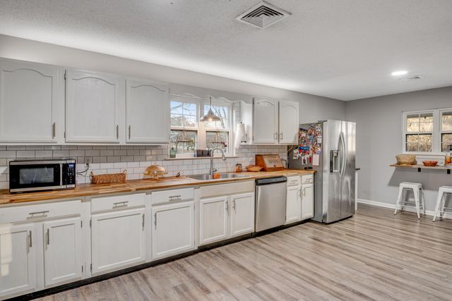 7053 W Highway 136, Chickamauga, GA 30707