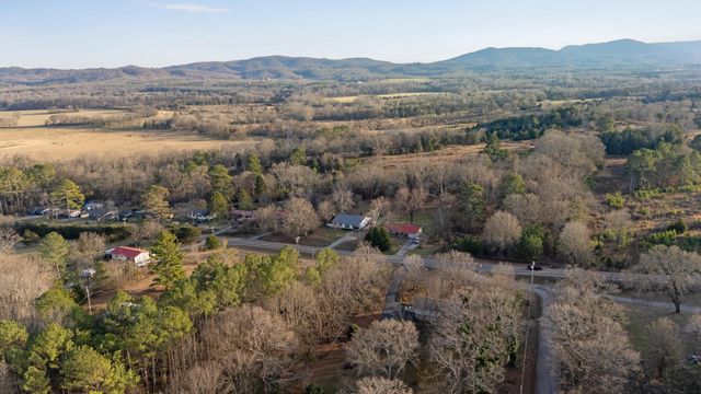 7053 W Highway 136, Chickamauga, GA 30707