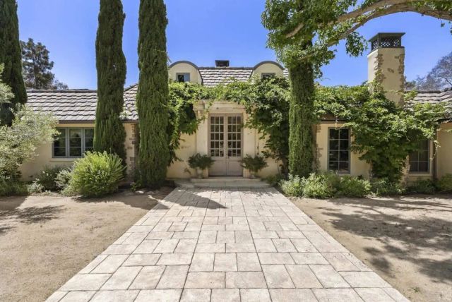 16560 El Camino Real, Rancho Santa Fe, CA 92067