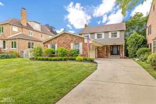 725 Fisher Road, Grosse Pointe, MI 48230