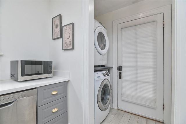 5707 Paseo Boulevard, Kansas City, MO 64110