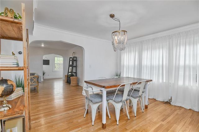 5707 Paseo Boulevard, Kansas City, MO 64110