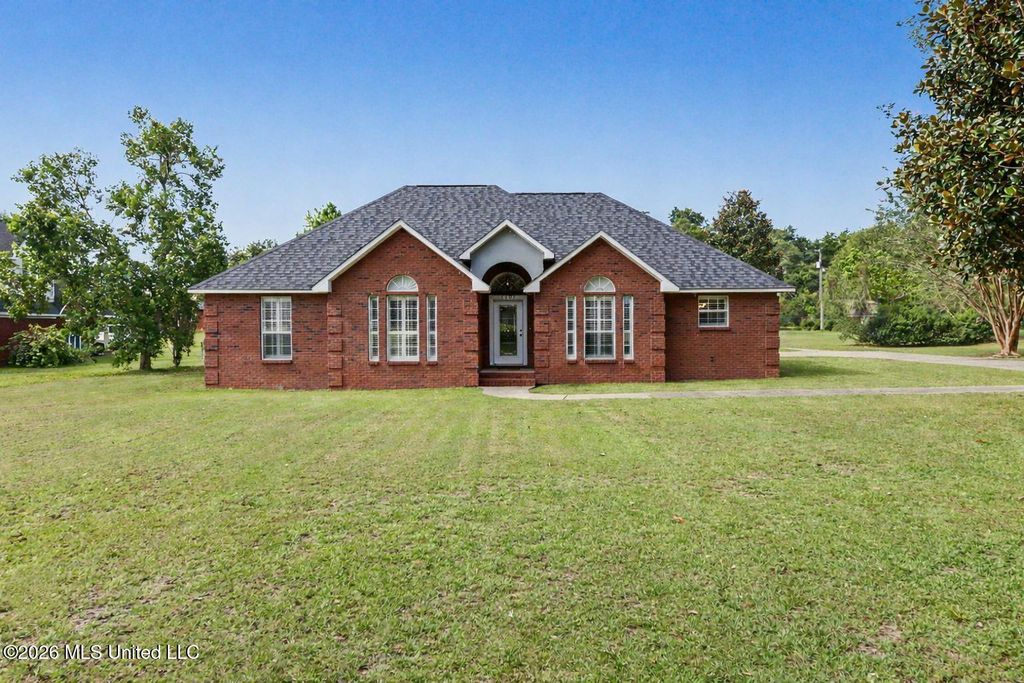 5105 Remington Road, Moss Point, MS 39562