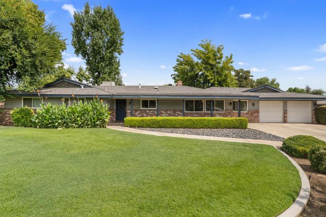 1512 W San Jose Avenue, Fresno, CA 93711