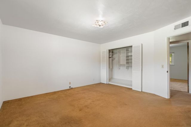 1512 W San Jose Avenue, Fresno, CA 93711