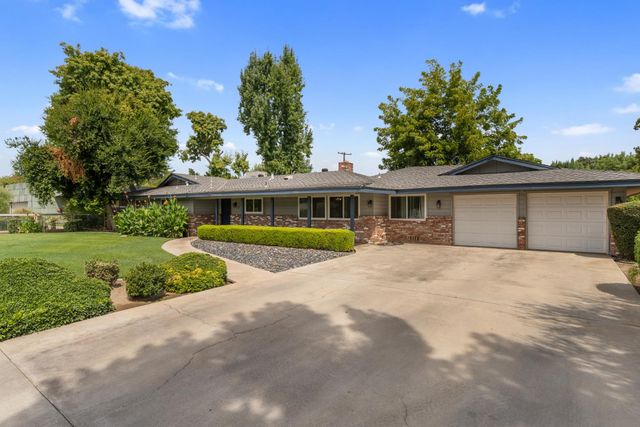 1512 W San Jose Avenue, Fresno, CA 93711
