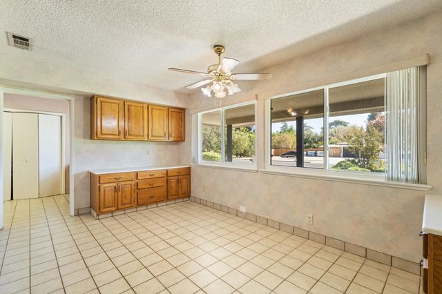 1512 W San Jose Avenue, Fresno, CA 93711