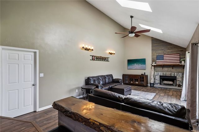 317 Fassinger Rd, Connoquenessing Twp, PA 16033