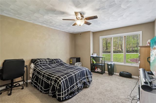 317 Fassinger Rd, Connoquenessing Twp, PA 16033