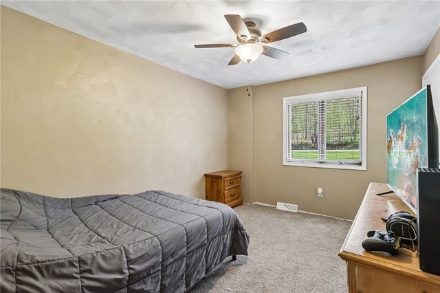 317 Fassinger Rd, Connoquenessing Twp, PA 16033