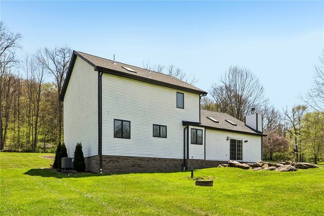317 Fassinger Rd, Connoquenessing Twp, PA 16033