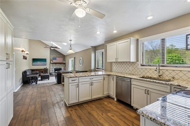 317 Fassinger Rd, Connoquenessing Twp, PA 16033