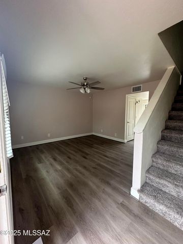 2950 N Alvernon Way Apt 11101, Tucson, AZ 85712
