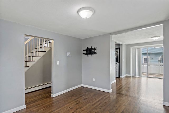 6 Lindsell St, Saugus, MA 01906