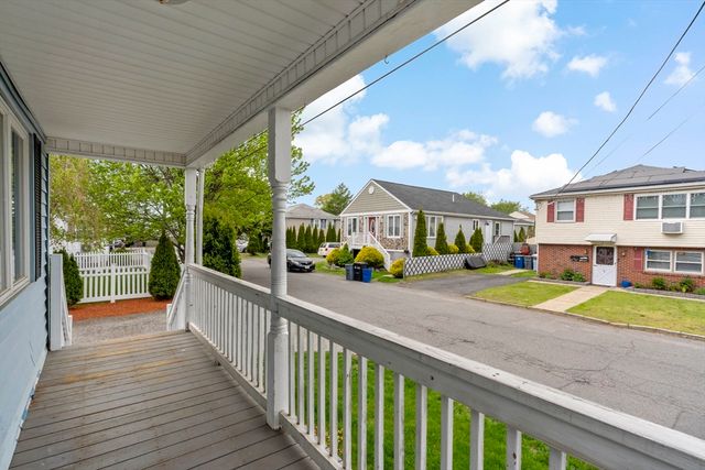6 Lindsell St, Saugus, MA 01906