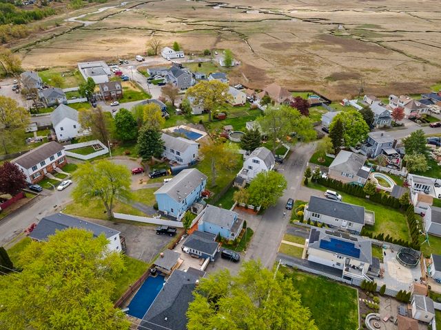 6 Lindsell St, Saugus, MA 01906