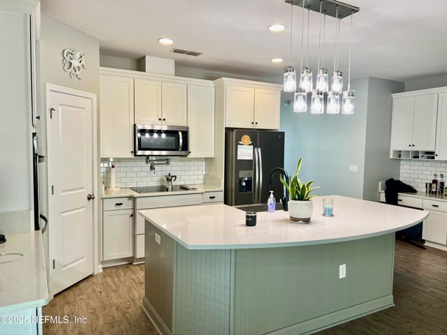 3955 HAMMOCK BLUFF Circle, Jacksonville, FL 32226